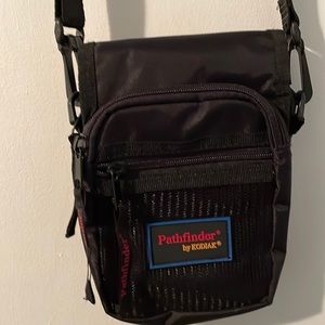 Kodiak pathfinder black crossbody bag